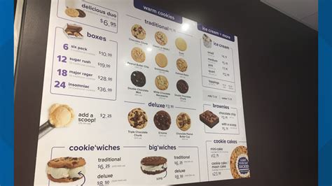 How Many Calories Are in Insomnia Cookies: A Sweet Dilemma in the Midnight Hour